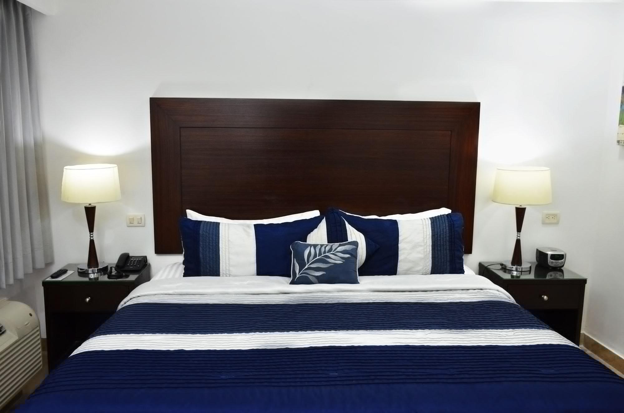 Wyndham Garden Los Mochis Plaza Inn Exterior photo