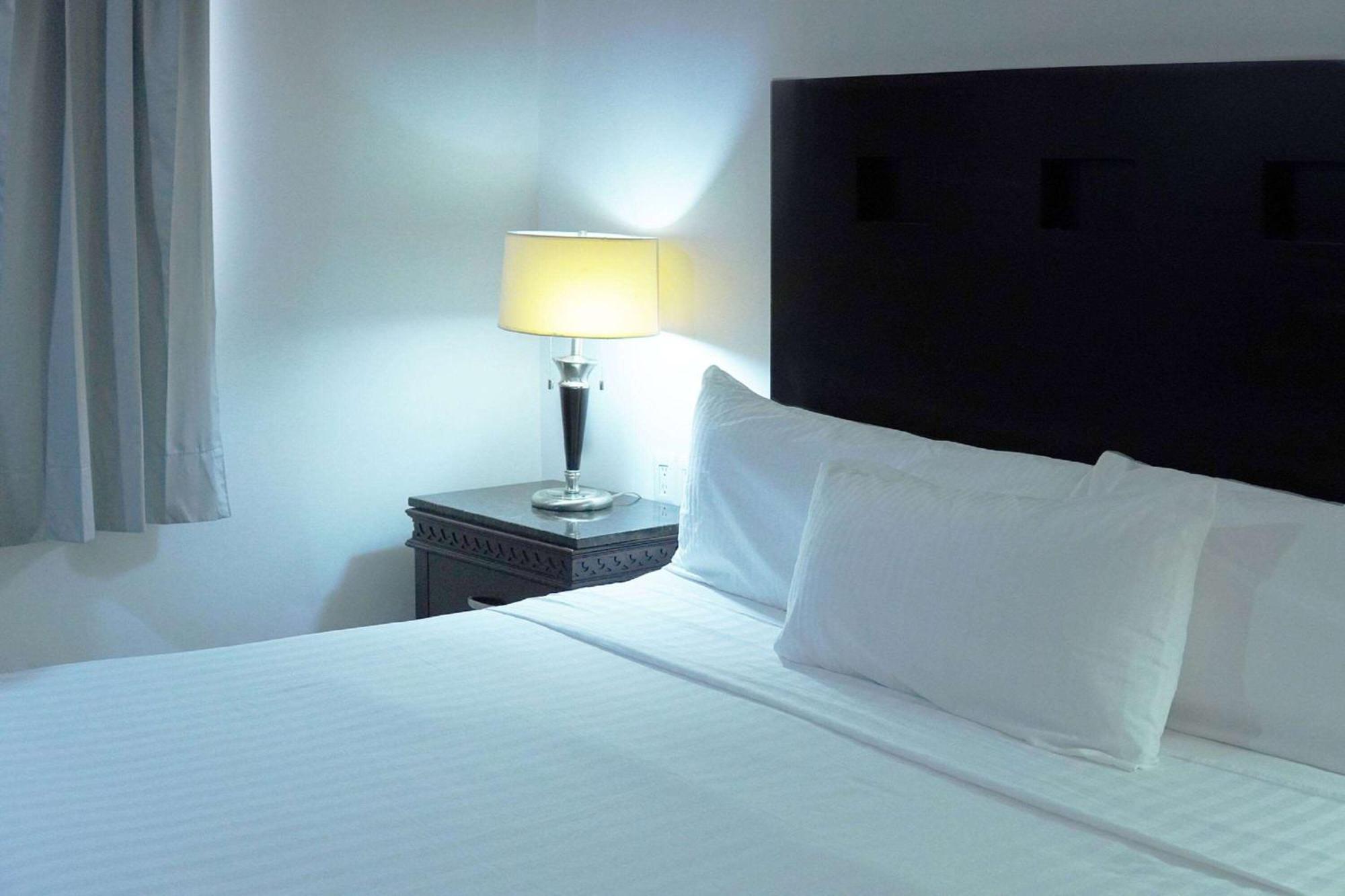 Wyndham Garden Los Mochis Plaza Inn Exterior photo
